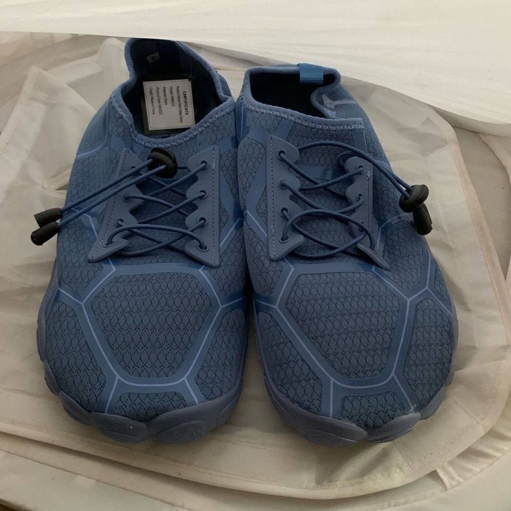 Josaywin Men’s Water Shoes Blue Barefoot Size 44 10.5 Aqua Socks *New*